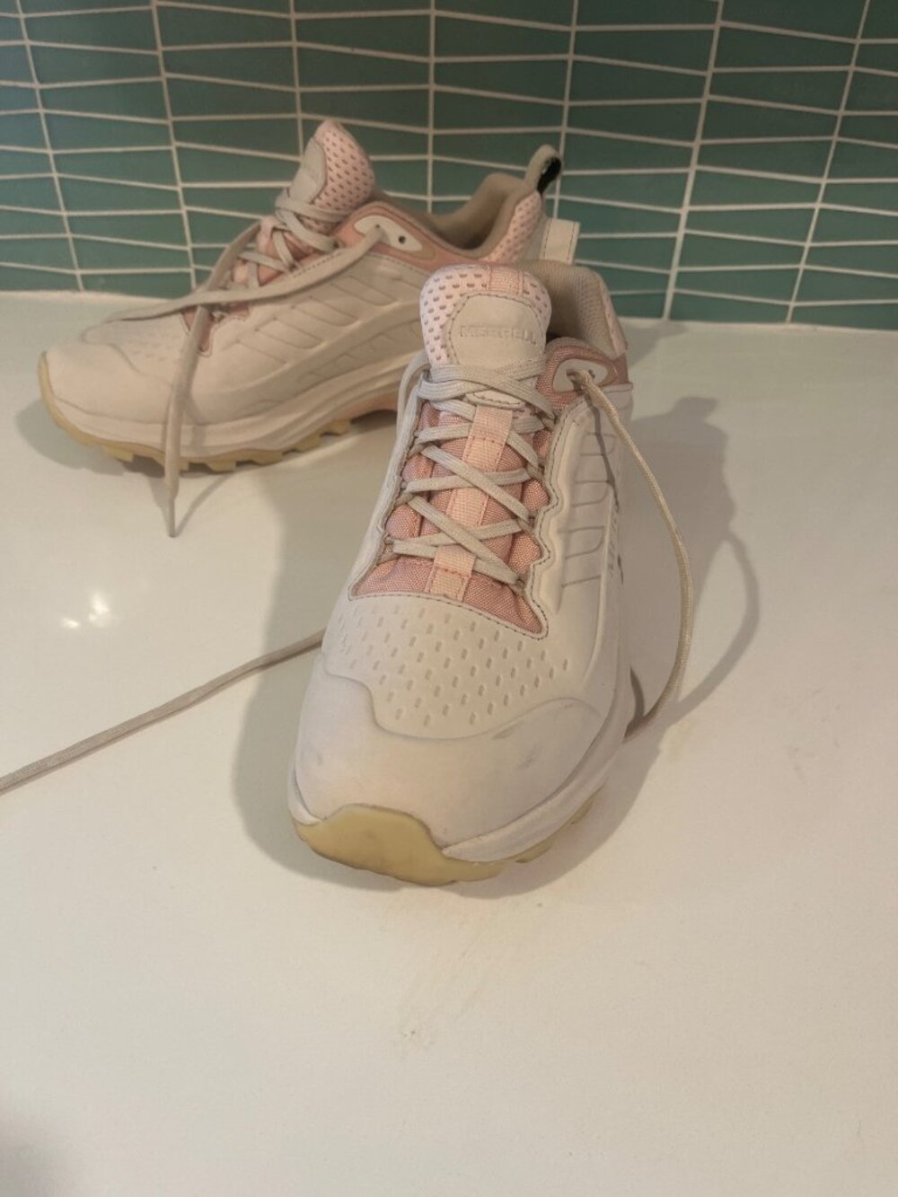 Merrell Womens Sneakers Size 7.5 Pink Mesh Lace-Up Lightweight Trail Shoes